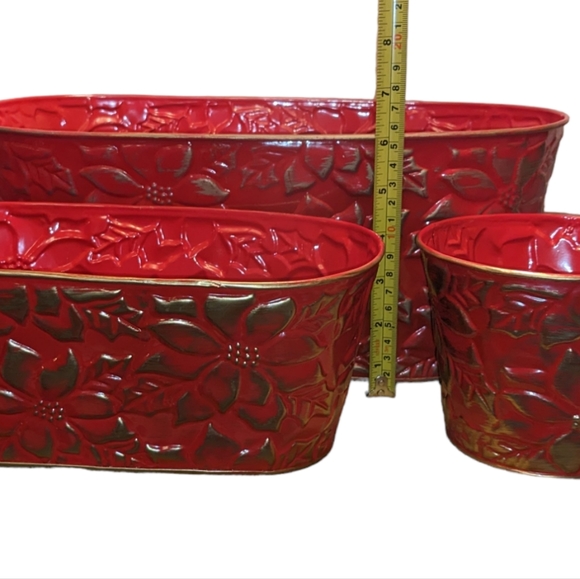 Burton & Burton Red & Gold Metal Holiday Christmas Floral Tin Planter Se… - Picture 14 of 14